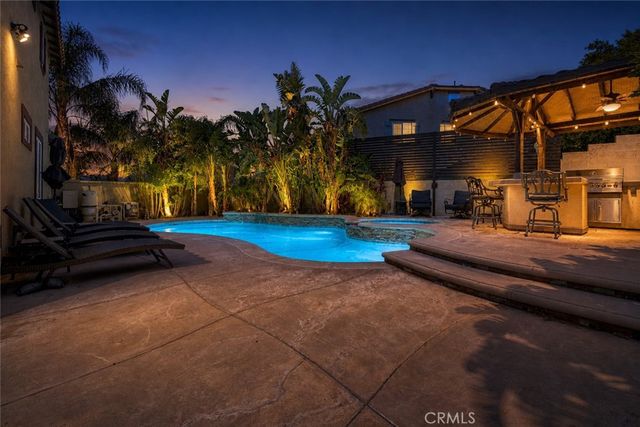 6861 Earp Way, Fontana, CA 92336