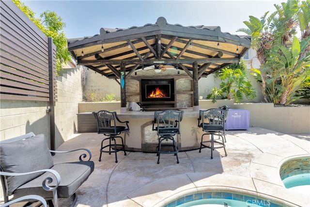 6861 Earp Way, Fontana, CA 92336