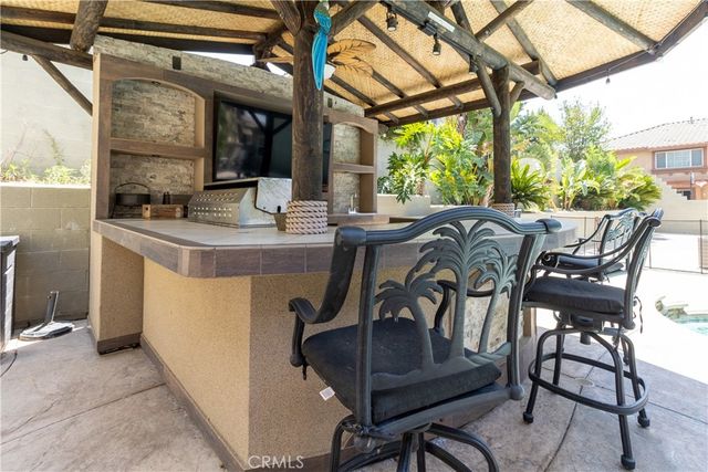 6861 Earp Way, Fontana, CA 92336