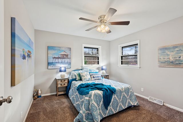 2265 Fitchome Street, Aurora, IL 60506