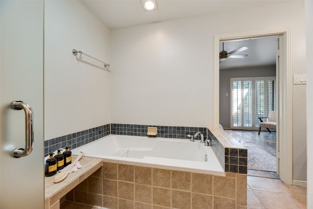 7844 High Oaks Circle, Dallas, TX 75231