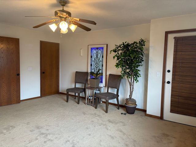 4554 Bunker Hill Drive, Bettendorf, IA 52722
