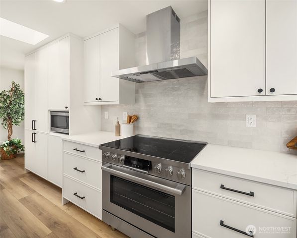 9504 Odin Way, Bothell, WA 98011