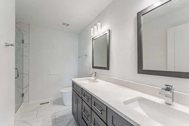 6547 S Evans Avenue, Chicago, IL 60637
