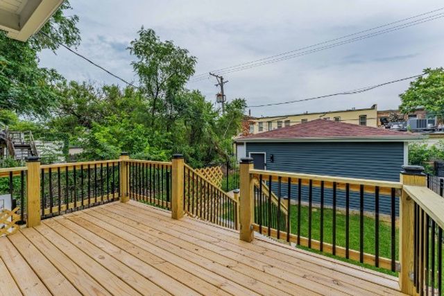 6547 S Evans Avenue, Chicago, IL 60637