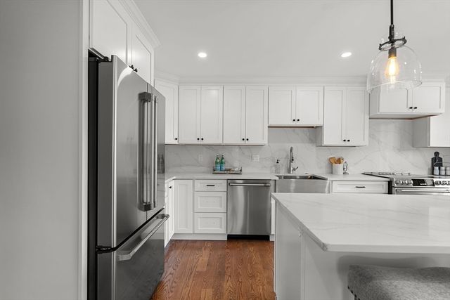 6 Monroe Street, Amesbury, MA 01913