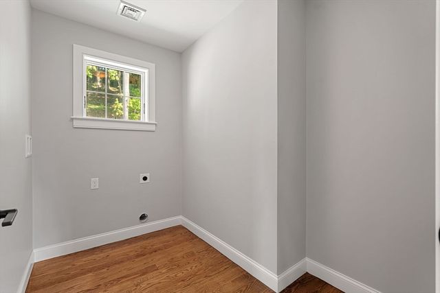 6 Monroe Street, Amesbury, MA 01913