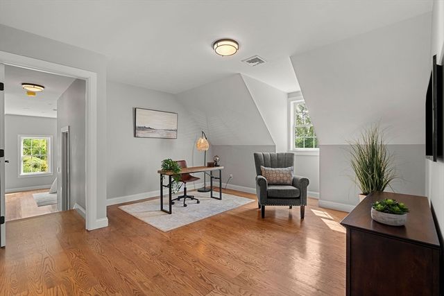 6 Monroe Street, Amesbury, MA 01913