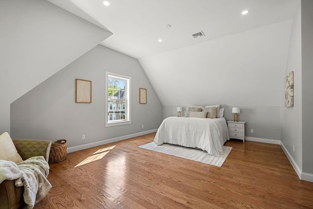 6 Monroe Street, Amesbury, MA 01913