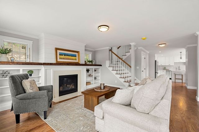 6 Monroe Street, Amesbury, MA 01913