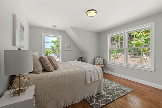 6 Monroe Street, Amesbury, MA 01913