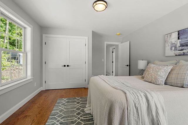 6 Monroe Street, Amesbury, MA 01913