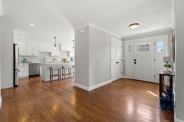 6 Monroe Street, Amesbury, MA 01913
