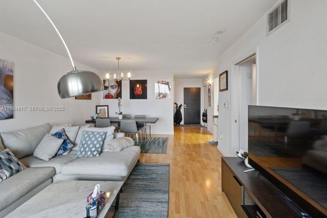 90 Alton Rd 807, Miami Beach, FL 33139