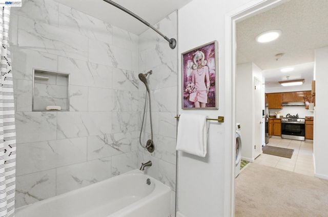 39152 Guardino Dr 203, Fremont, CA 94538