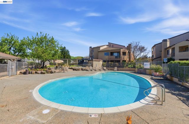 39152 Guardino Dr 203, Fremont, CA 94538