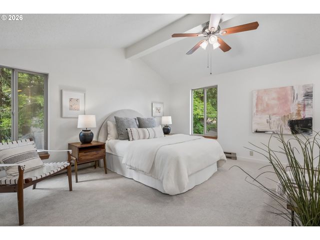 11747 Sw BOONES BEND Dr, Beaverton, OR 97008