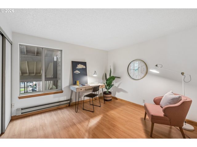 11747 Sw BOONES BEND Dr, Beaverton, OR 97008