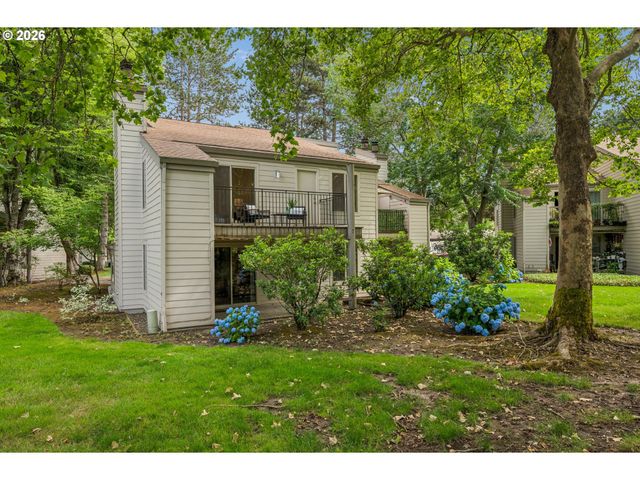 11747 Sw BOONES BEND Dr, Beaverton, OR 97008