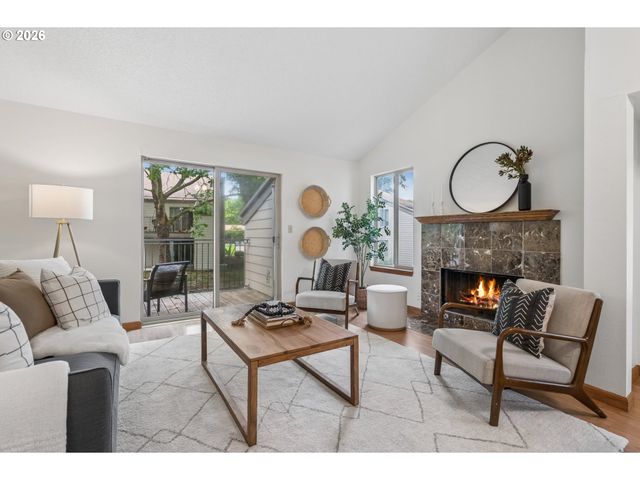 11747 Sw BOONES BEND Dr, Beaverton, OR 97008