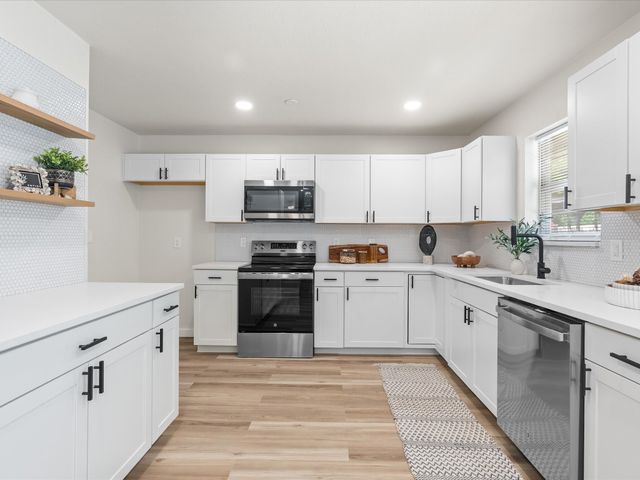 713 Hillside Drive, Sherman, TX 75090