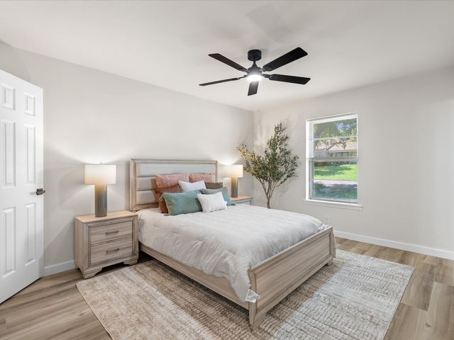 713 Hillside Drive, Sherman, TX 75090