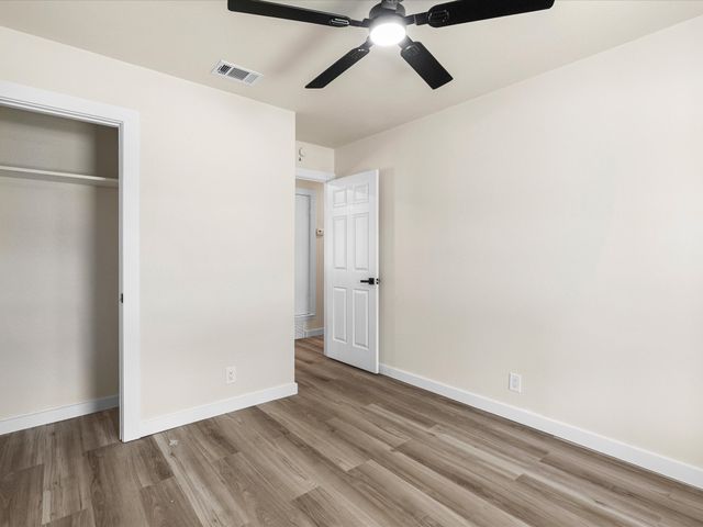 713 Hillside Drive, Sherman, TX 75090