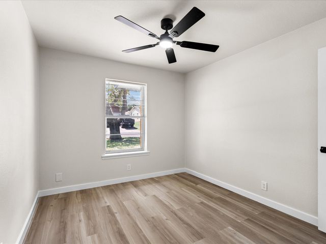 713 Hillside Drive, Sherman, TX 75090