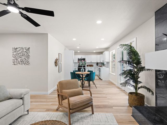 713 Hillside Drive, Sherman, TX 75090