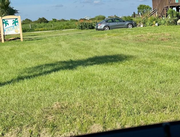 982 S Melody Lane, Crystal Beach, TX 77650