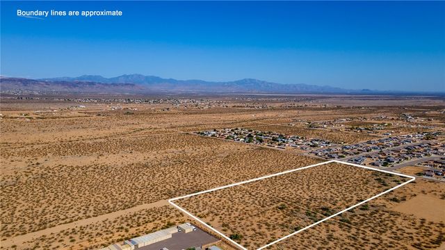 6671 W Brook Drive, Golden Valley, AZ 86413