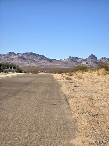 6671 W Brook Drive, Golden Valley, AZ 86413