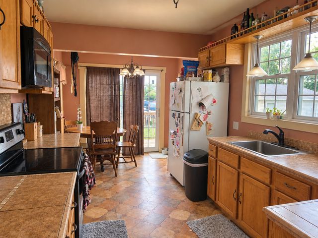 2815 Boies Avenue, Davenport, IA 52802