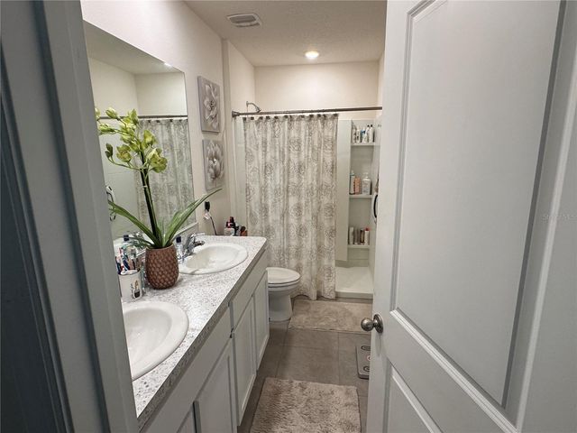 5365 PINECONE COURT, Wildwood, FL 34785