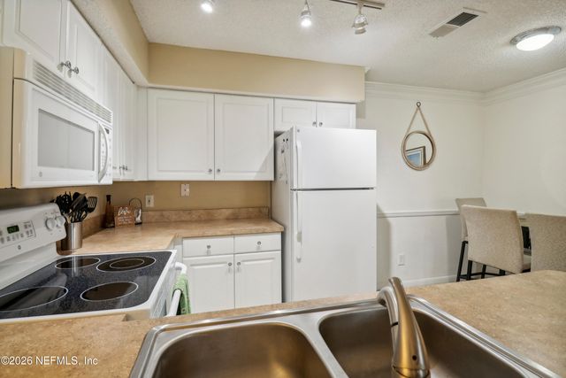 100 FAIRWAY PARK Boulevard 1712, Ponte Vedra Beach, FL 32082