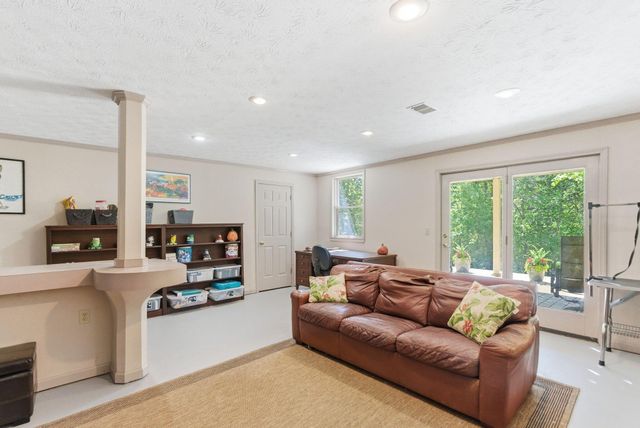 404 Woodduck Lane, Georgetown, KY 40324