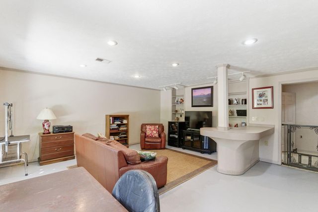 404 Woodduck Lane, Georgetown, KY 40324