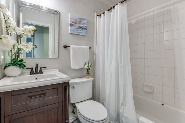 3810 Antioch Circle, Carrollton, TX 75007