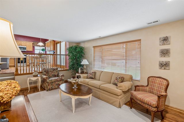 2305 NW Maple Street, Ankeny, IA 50023