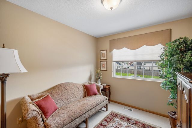 2305 NW Maple Street, Ankeny, IA 50023