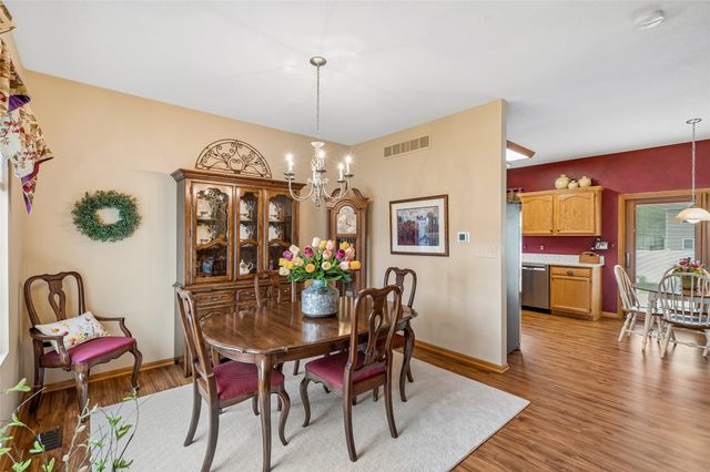 2305 NW Maple Street, Ankeny, IA 50023