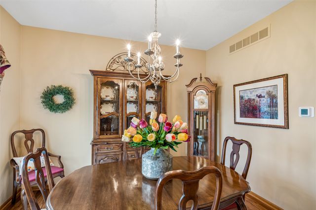 2305 NW Maple Street, Ankeny, IA 50023