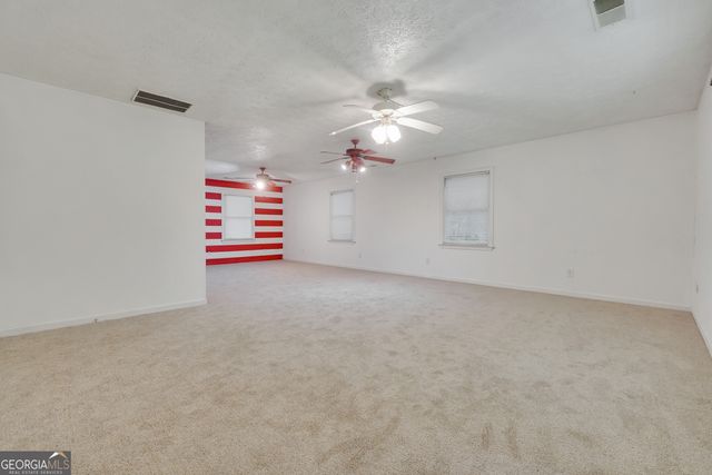 145 Stoneridge Way, Fayetteville, GA 30215