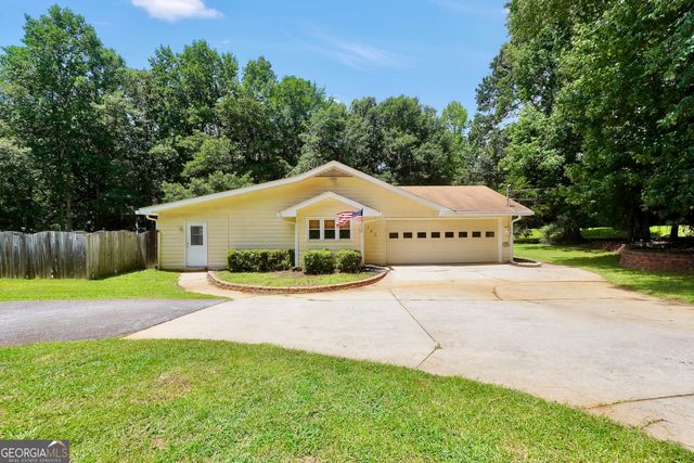 145 Stoneridge Way, Fayetteville, GA 30215