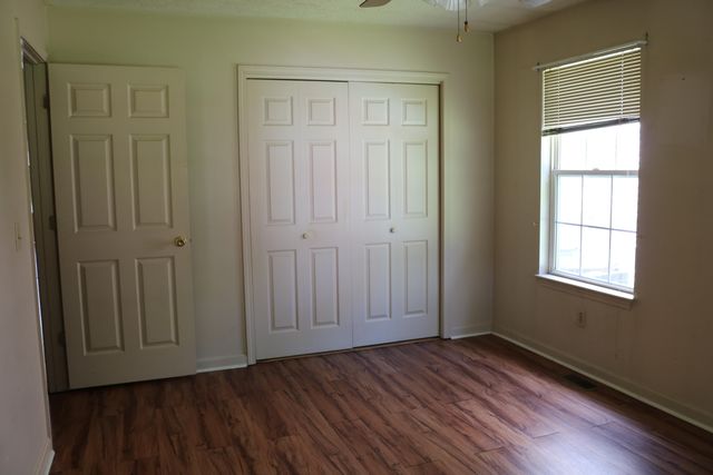 236 M.L.K. Jr Boulevard, Versailles, KY 40383