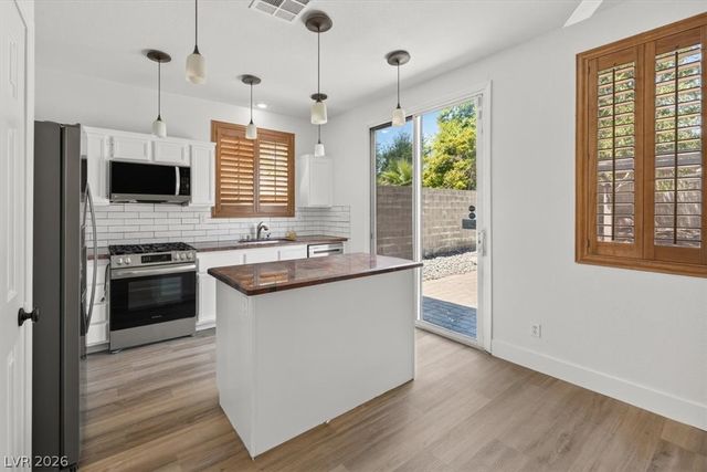 1025 Novara Lane, Las Vegas, NV 89144
