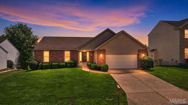 8085 Glen Arbor Drive, Lake St Louis, MO 63367