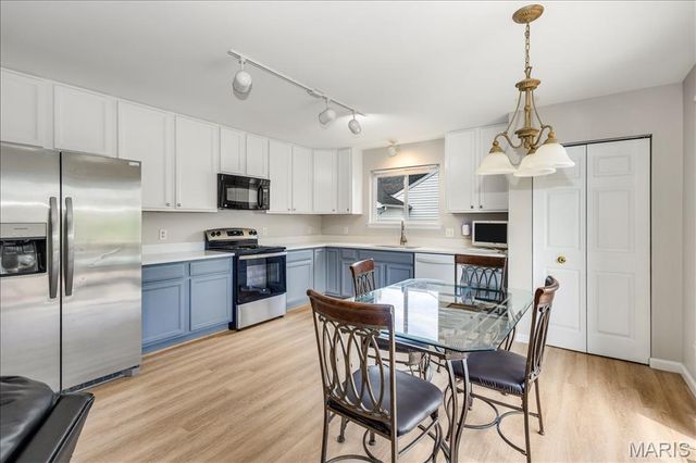 8085 Glen Arbor Drive, Lake St Louis, MO 63367