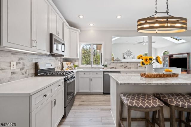 93 Sleepy Hollow Ln, Montgomery Twp., NJ 08502