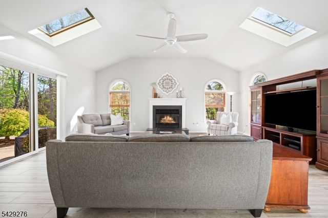 93 Sleepy Hollow Ln, Montgomery Twp., NJ 08502